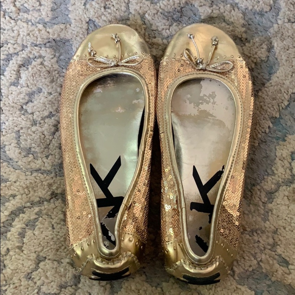 Anne Klein flats gold